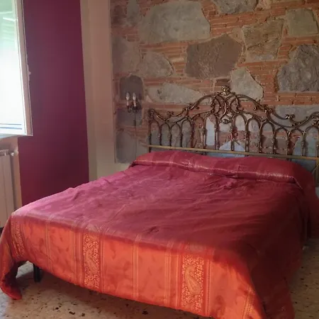Casa De Servi ルッカ