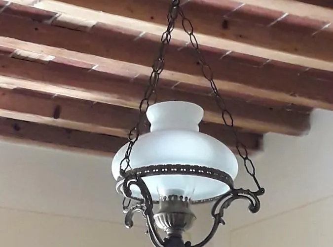 Casa De Servi * Lucques