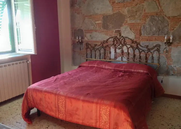 Casa De Servi ルッカ